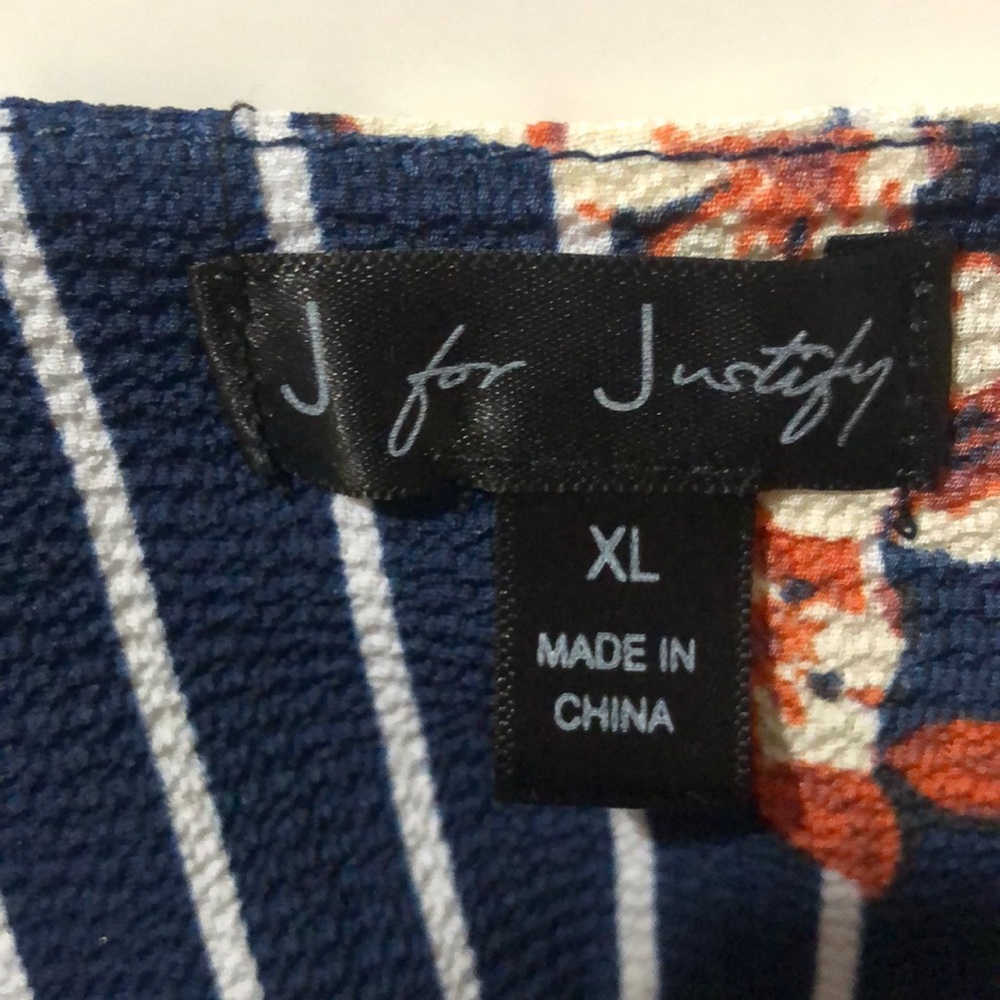 Blouse - Picture 2 of 2
